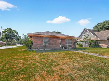 5658 Berry Creek Drive