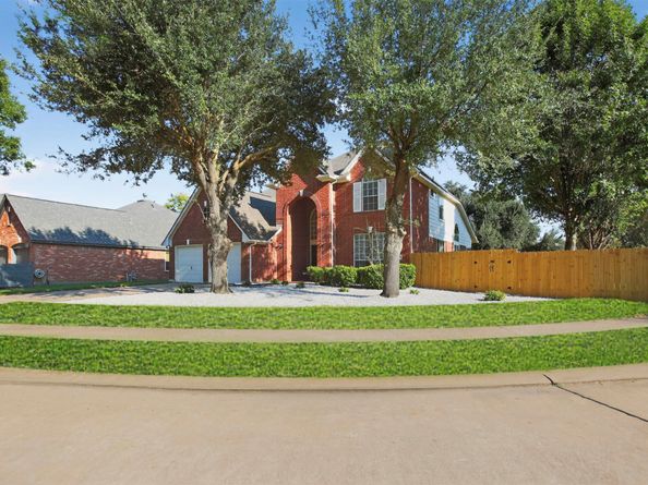 18418 Lakeview Circle, Houston TX 77084