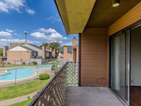 9090 S Braeswood Boulevard 60, Houston TX 77074