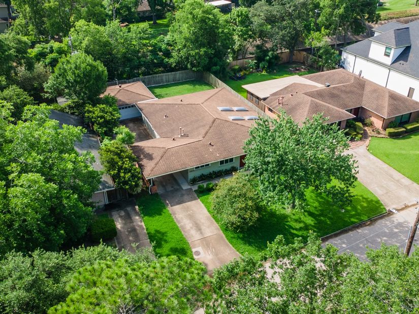 10613 Willowgrove Drive, Houston TX 77035