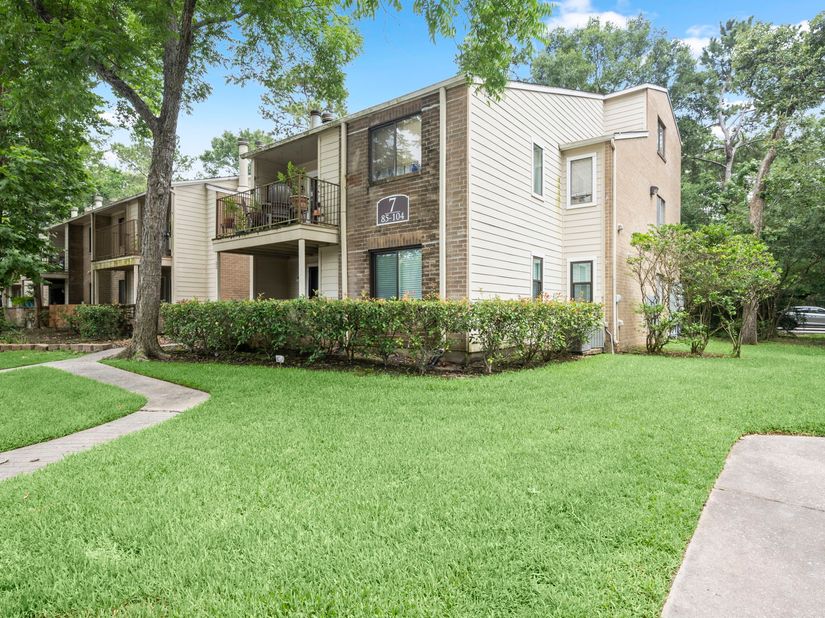 3500 Tangle Brush Drive 102, Spring TX 77381