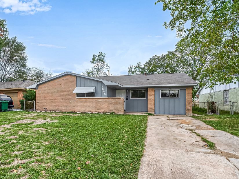 5646 Cedarburg Drive, Houston TX 77048