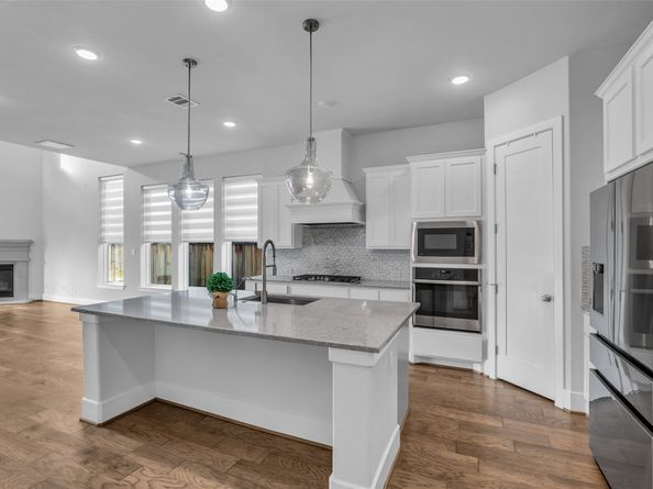 16 Clearview Terrace Place, Tomball TX 77375