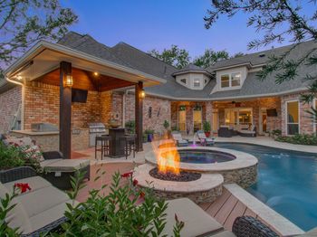 2 English Glade Court