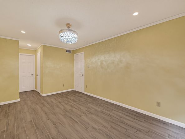 10075 Westpark Drive 84, Houston TX 77042
