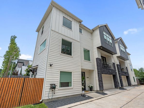 1207 E 24th Street A, Houston TX 77009
