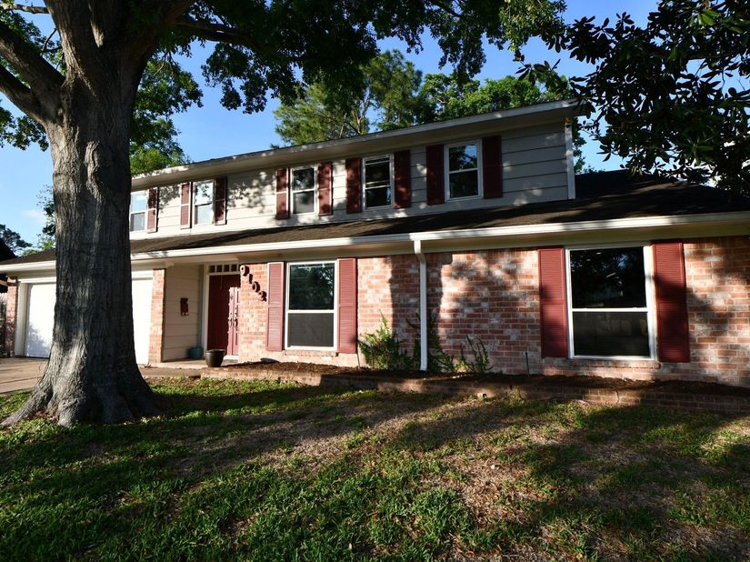 9102 Meaux Drive, Houston TX 77031
