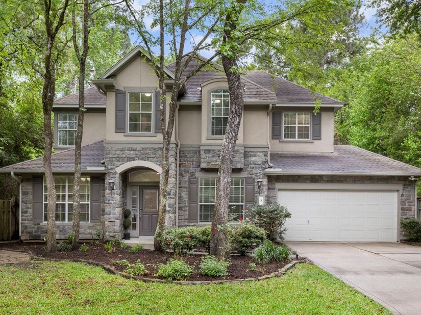 3 S Altwood Circle, The Woodlands TX 77382