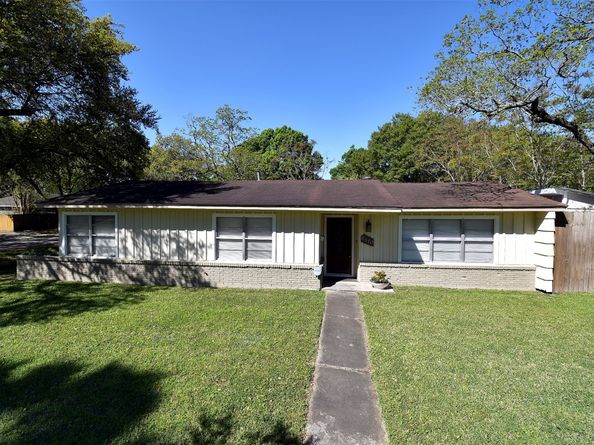 8510 Robindell Drive, Houston TX 77074