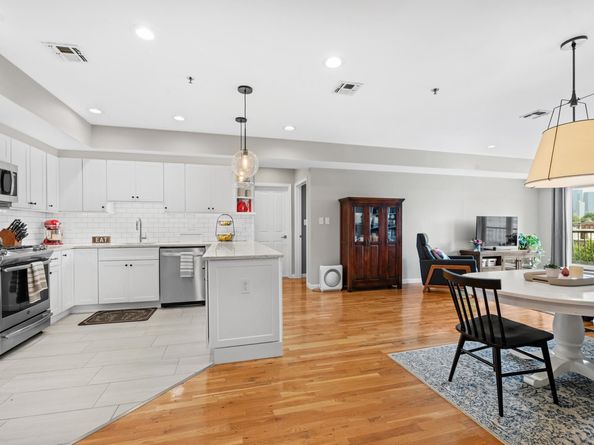536 Grand St 604, Hoboken NJ 07030