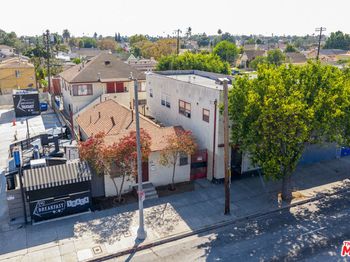 1412 W Florence Avenue