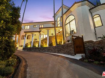 2468 Coldwater Canyon Drive