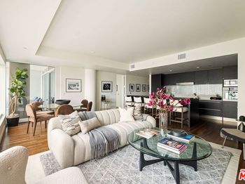 6250 Hollywood Boulevard