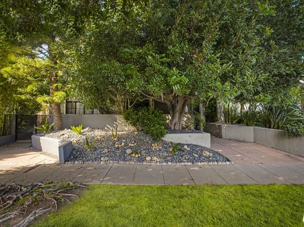 1017 Pearl Street E, Santa Monica CA 90405