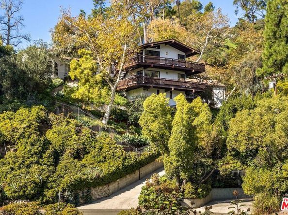 7837 Woodrow Wilson Drive, Los Angeles CA 90046