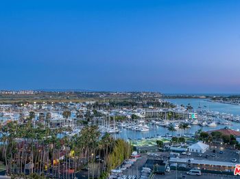 13700 Marina Pointe Drive