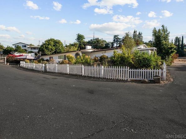 2297 1/2 Orchard Ave, El Cajon CA 92019