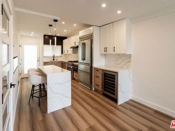 2500 Abbot Kinney Boulevard