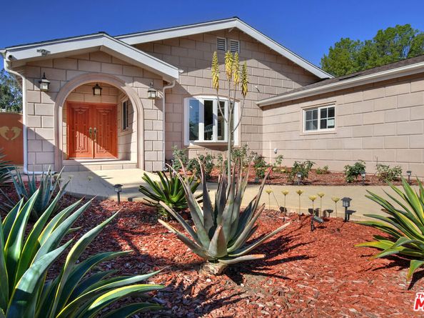 6015 Topeka Drive, Tarzana CA 91356