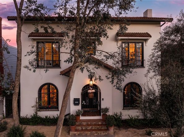 898 S Victoria, Los Angeles CA 90005