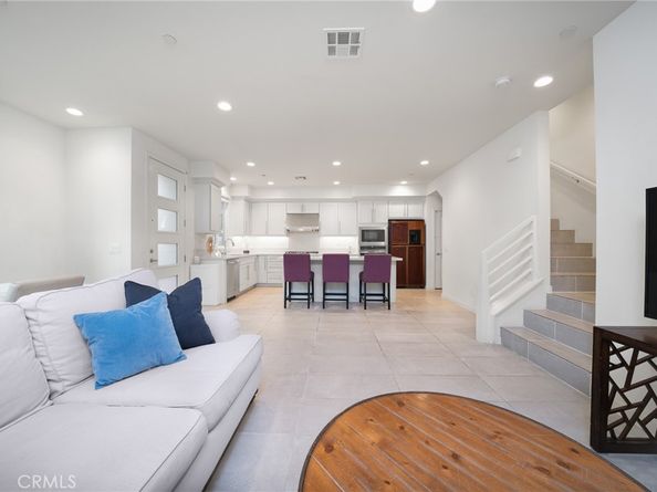 595 Cultivate, Irvine CA 92618