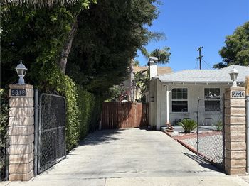 5620 5618 CARTWRIGHT Avenue