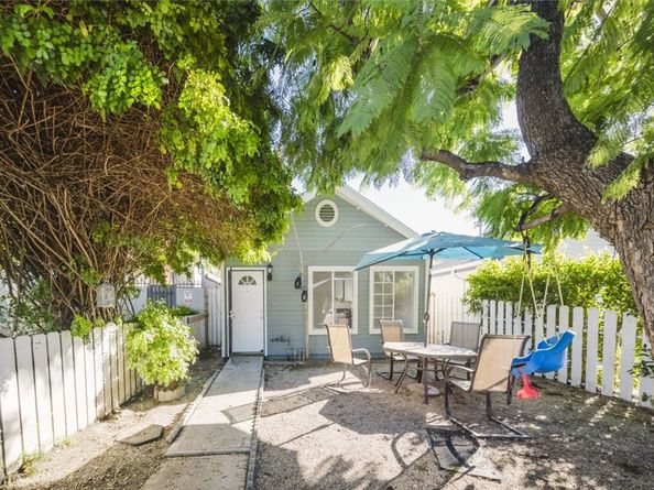 6046 Fair Avenue, North Hollywood CA 91606