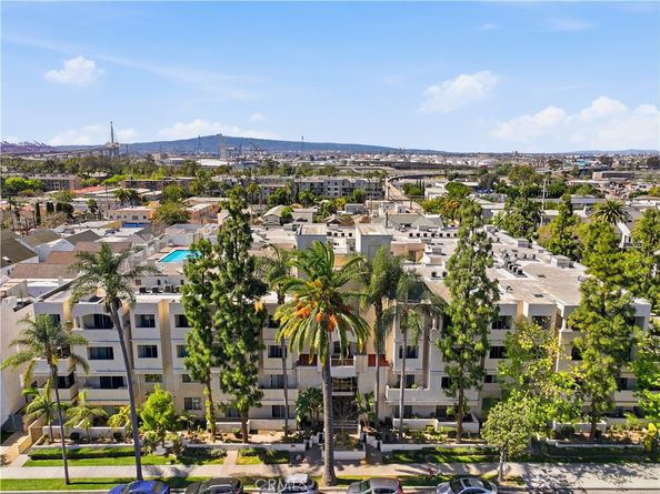535 Magnolia 113, Long Beach CA 90802