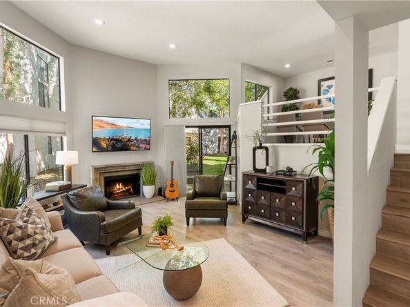 152 N Singingwood, Orange CA 92869