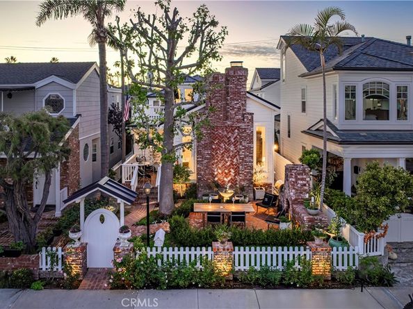 209 Diamond, Newport Beach CA 92662