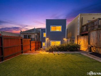 232 Gambier Street