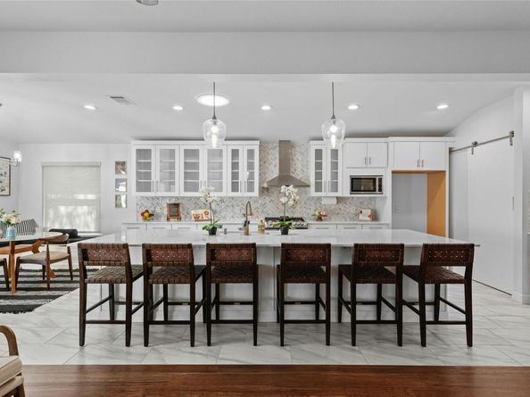 9205 Walsall CV, Austin TX 78749