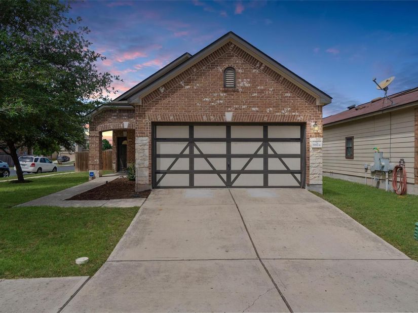 8824 Stambourne ST, Austin TX 78747