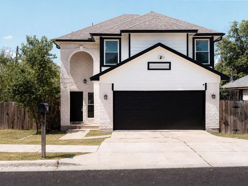 3205 Rockhurst LN, Austin TX 78723