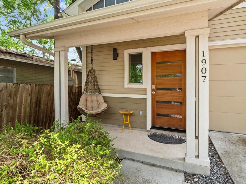 1907 E 20th ST, Austin TX 78722