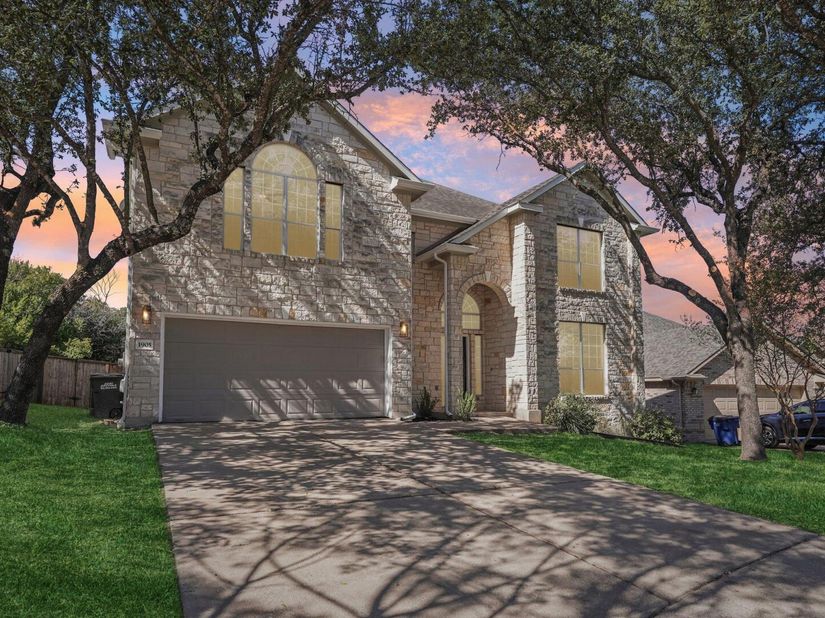 1905 Phantom Horse, Leander TX 78641