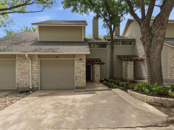 512 Eberhart LN 1402, Austin TX 78745