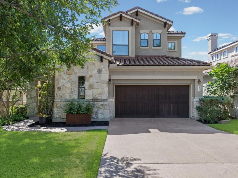 410 Indianwood DR, Lakeway TX 78738