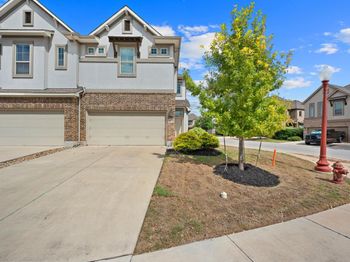 2101 Dillon Pond LN