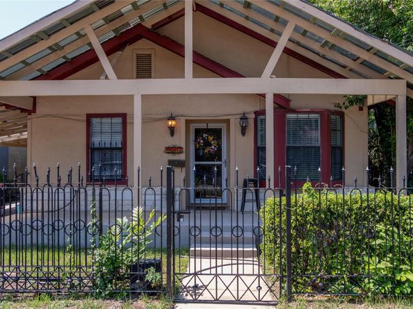 2607 E Cesar Chavez ST, Austin TX 78702