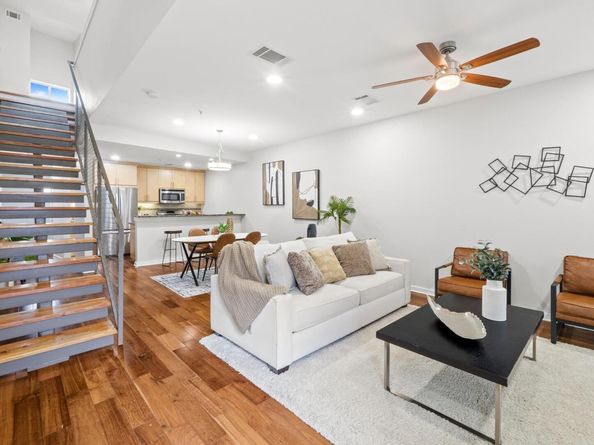 503 Swanee DR 19, Austin TX 78752