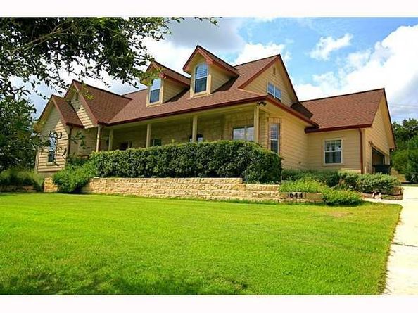 644 Newport DR, Spicewood TX 78669