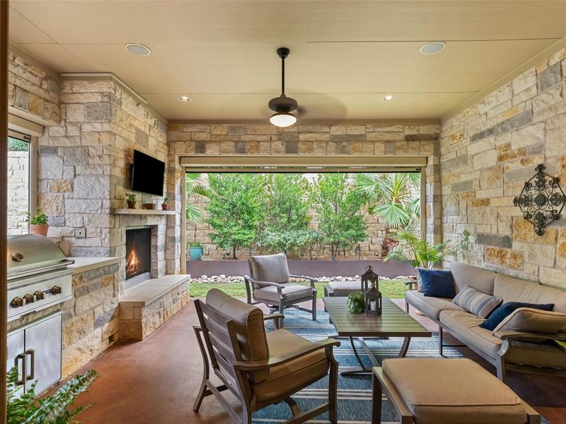 122 Feritti DR, Lakeway TX 78734