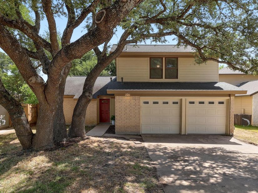 706 Milton CV, Leander TX 78641