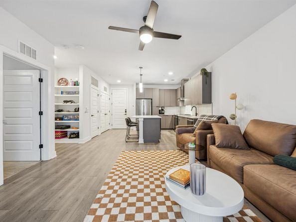 2220 Webberville RD 211, Austin TX 78702