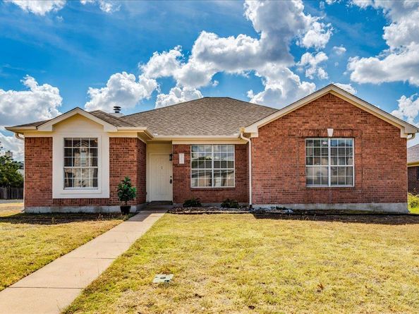 1021 Black Locust DR W, Pflugerville TX 78660