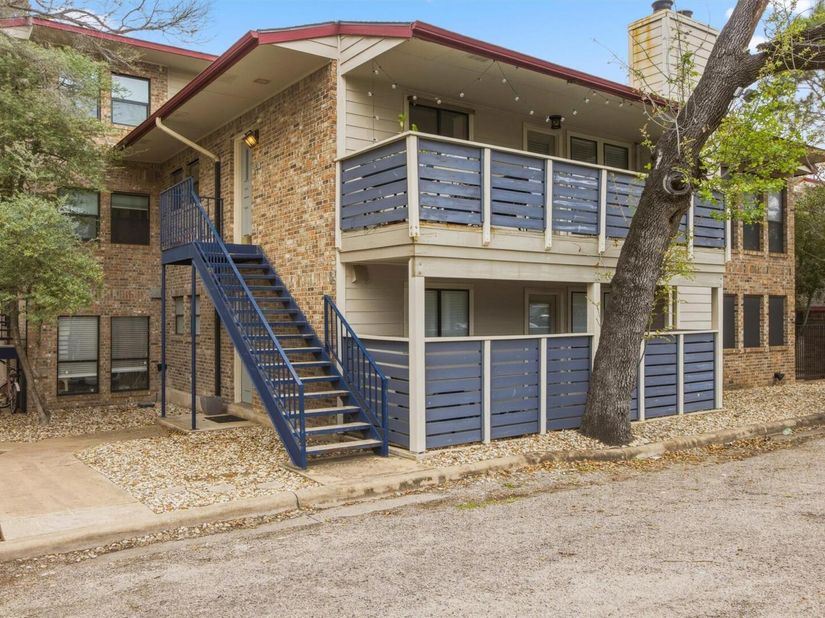 1404 Norwalk LN 201, Austin TX 78703