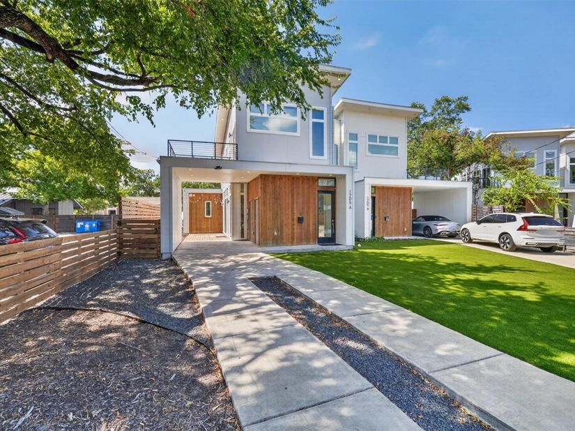 1205 W 49 1/2 St A, Austin TX 78756