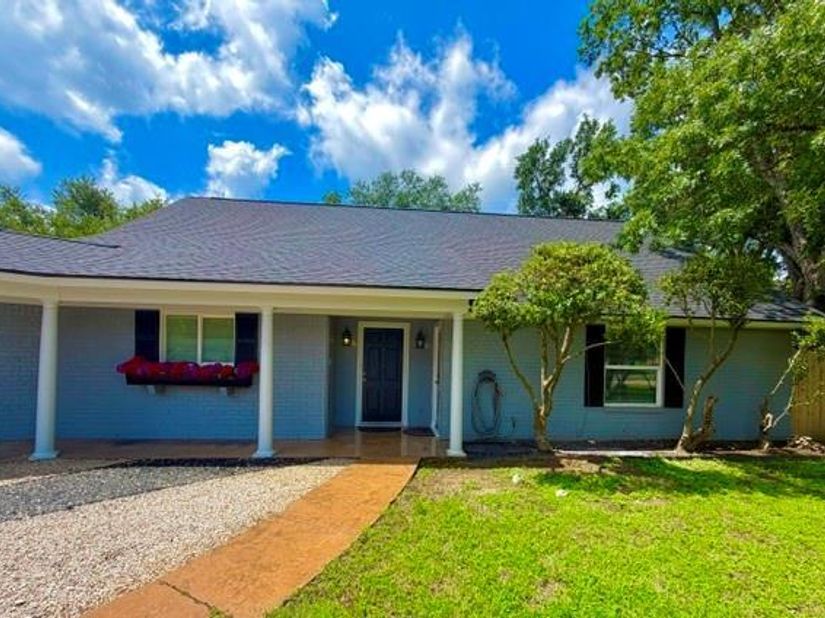 7303 Whispering Creek CIR A & B, Austin TX 78736