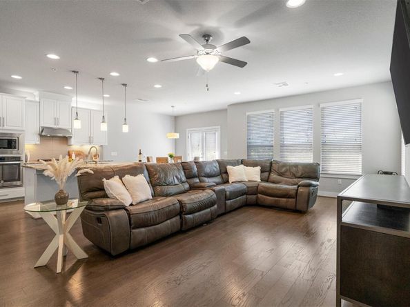 207 Bridgeford DR 16, Austin TX 78745